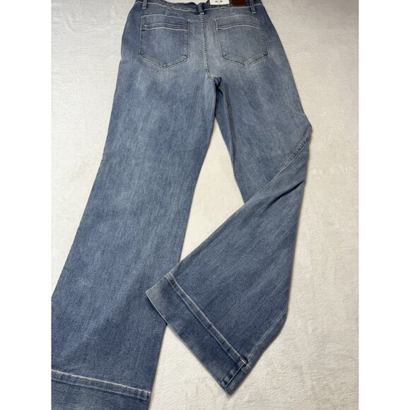 Judy Blue Wide Leg Jeans Mid Wash Quiet Luxury SZ 15 NWT - Picture 6 of 12